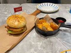 -必胜客(世欧广场店)