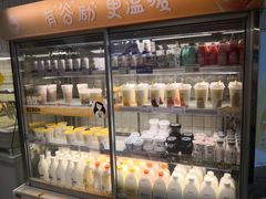 零售区-一鸣真鲜奶吧(益乐路店)