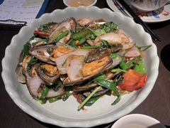 -大头虾越式风味餐厅(光明广场店)