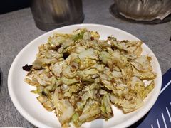 花肉手撕包菜-鑫小城故事·藕汤·家常菜(台北一路总店)
