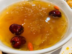 银耳莲子羹-皇城坝小吃(科华成都王府井购物中心店)