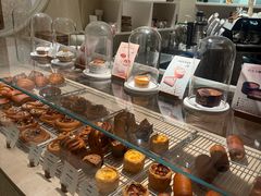 -VERIE BAKEHOUSE