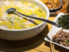 -小三峡食府(西五路店)
