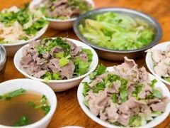 -大众跷脚牛肉馆·非遗传承单位(峨眉山店)