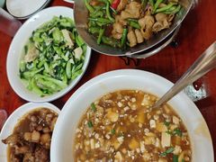 -芦茨金富饭庄·25年老字号·专做稻草鸡
