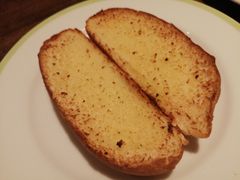 特制蒜香面包-萨莉亚意式餐厅(南京万达茂店)