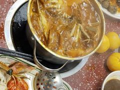 -四囍码头海鲜烧烤自助火锅(外滩南京东路悦荟广场店)