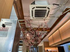 -蜜桃餐厅·伴山(湖滨商业街店)