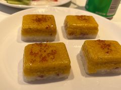 -阿瓦山寨·湘菜现炒·剁椒鱼头王(咸阳总店)