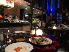 -唐拉雅秀酒店-西锦汇空中BBQ·思创餐厅