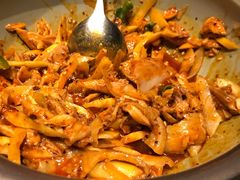 敲糖棒棒鸡-辛香汇·现炒川菜(淮海路百盛店)