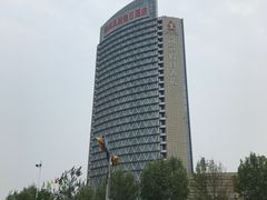 -凤冠假日酒店自助餐