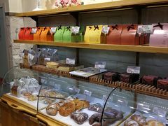 甜品陈列柜-西村叔叔的店·面包·甜品·蛋糕(崂山丽达店)