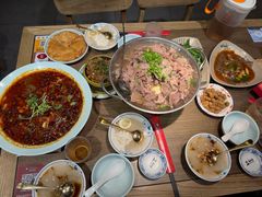 -肖四女乐山跷脚牛肉(滨江天街店)