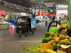 -曼阁市场水果批发市场
