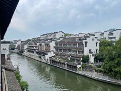 -南京夜泊秦淮君亭酒店·金陵书画院