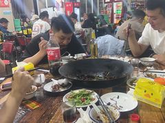 -皖北巫氏三胖地锅鸡(长淮总店)