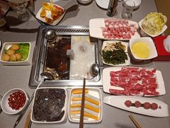 -海底捞火锅(金山百联店)