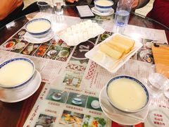 -周大娘牛乳(旧寨古村总店)