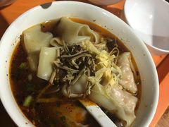 -忆秦园小笼包(惠山古镇总店)