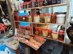 -佬缸炮江湖川菜(玉林店)