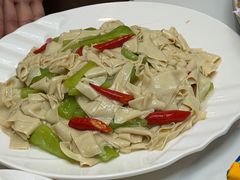 -鑫渔港海鲜本地菜·山海关浑锅(东戴河店)