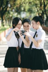 -onlygirl摄影美学馆高端定制(江滩店)