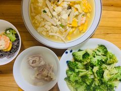 -鲸育宝宝月嫂(徐汇店)