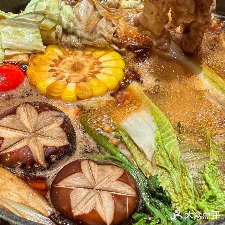 💖🎉 水林间寿喜烧：和牛海鲜的无尽狂欢，快乐的味觉旅程！