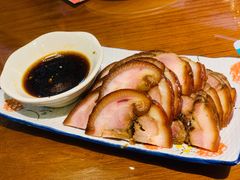 三少酱肘子-娄三少·老北京春饼烤鸭家常菜(方庄店)