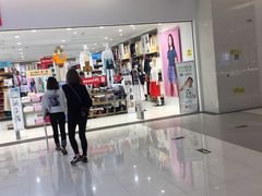 -优衣库(上海金桥国际商业广场店)