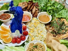 -沐毫傣泐云南菜孔雀宴•手抓饭傣味烧烤(曼听店)