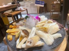 -一朵菌·野生菌探索家火锅(南亚店)