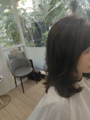 -首脑美发沙龙