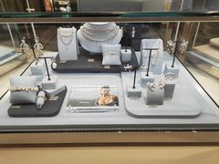 -HEFANG Jewelry何方珠宝(三里屯太古里店)