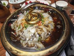 -老滇山寨•云南特色菜•地方菜•民族风情歌舞表演(金碧店)