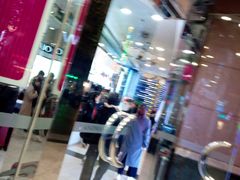 -上海置地广场(南京东路店)