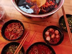 -瑞哦冷锅串串(汇融店)