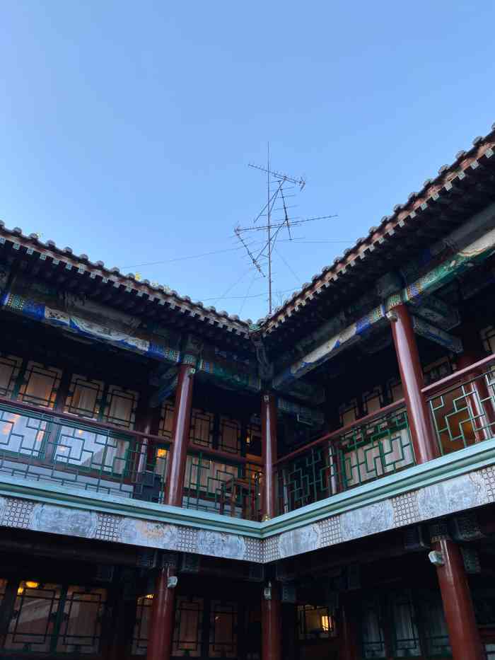 羲和雅居-"朋友生日一起来吃的,包间有低消,但真的冷.