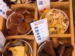 -阿婆情腊排骨火锅(金虹路店)