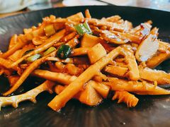 油焖嫩芽竹笋-中8楼风尚云南菜(颐堤港店)