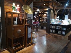 -良友书坊(安徽路店)