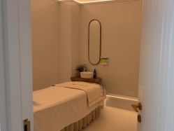 -苑苑vbeauty科技美容SPA