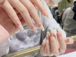 -艾珂·美甲美睫