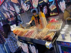 -八一路好吃街(雨田商务大厦店)