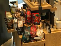 零售区-星巴克(宏汇国际广场店)