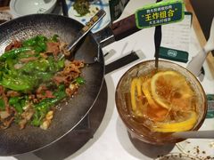 -费大厨辣椒炒肉(沙河万达店)