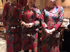 -老牌坊云南鱼豆花火锅(爱建店)