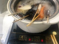 -百品聚旋转火锅(万德庄店)