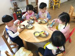 -MuaKids Garden